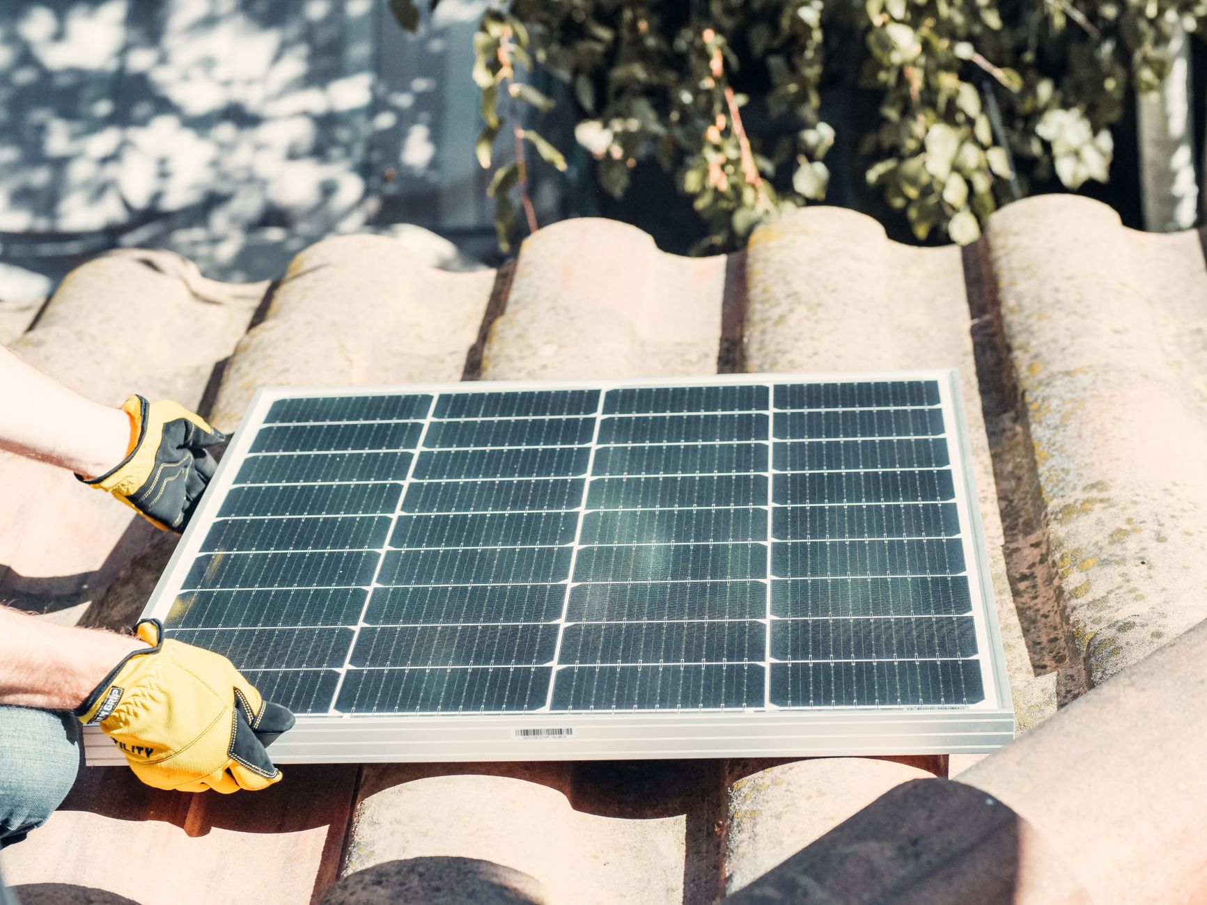 Installateur panneaux solaires équipe à Vitry-sur-Seine